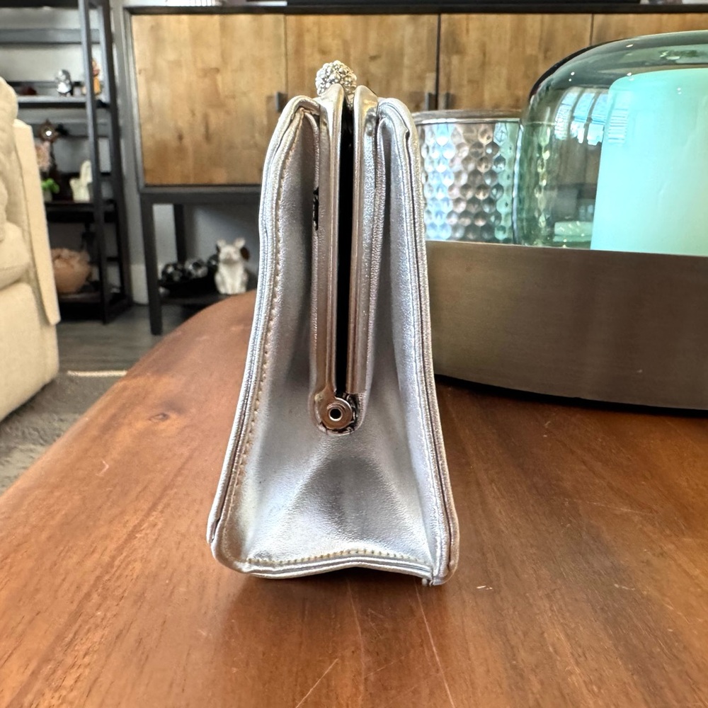 Vintage Silver Clutch Bag - Picture 7 of 9